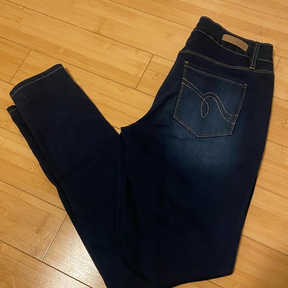 Deep Blue Stretch Denim Jeans by Royalty | Women’s Size 6 - Picture 7 of 7